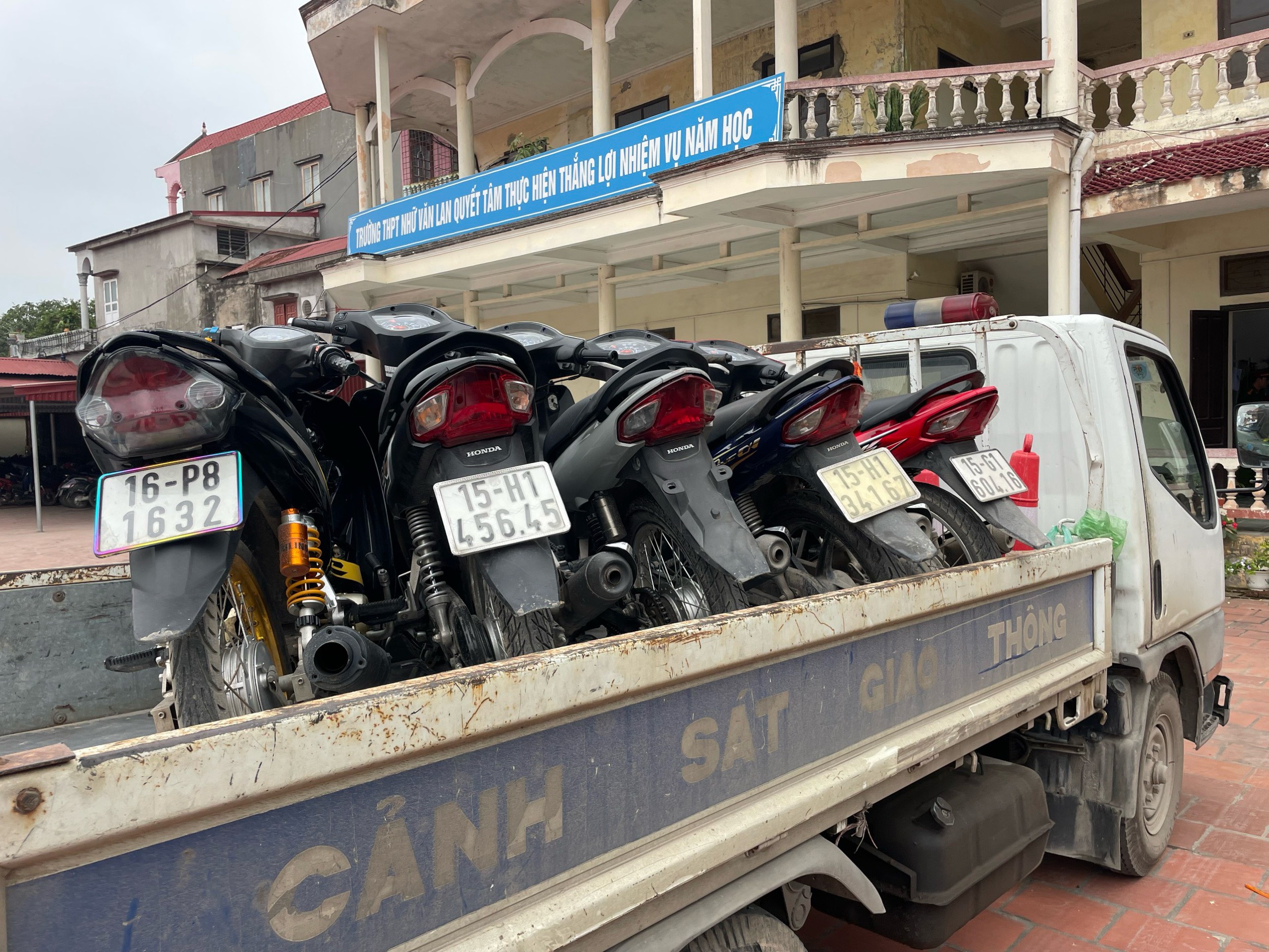 Công an huyện Tiên Lãng: Phạt 70 trường hợp vi phạm TTATGT dịp Tết Nguyên đán 2025